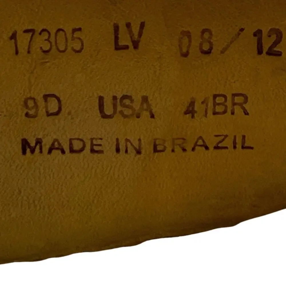 Sandro Moscoloni scratches staining
